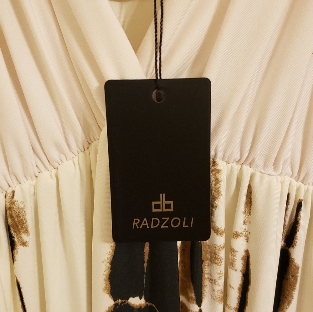 Dress - Picture 4 of 4